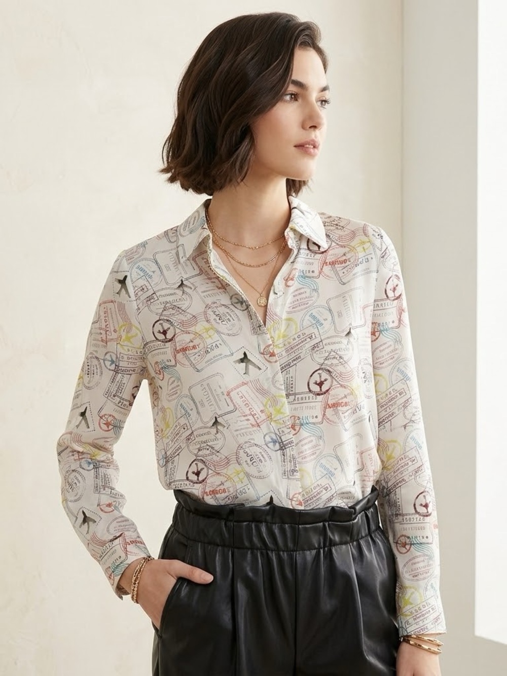 Alice + Olivia Willa Globe Trotter Passport Stance Stamp Silk Blouse Size Small